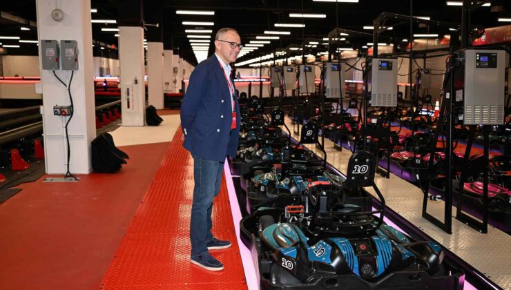 Caption Competition 267: Domenicali in the pits | Formula 1
