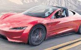 Tesla 100 km’ye 1 saniyede çıkacak