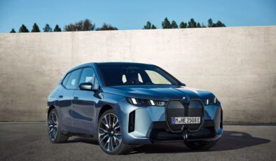 Yeni BMW iX Yenilenen Tasarımıyla Yollarda 