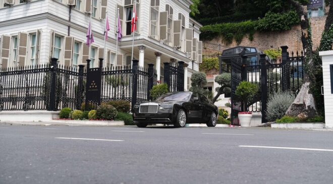 En çok satılan Rolls-Royce Türkiye’ye geldi