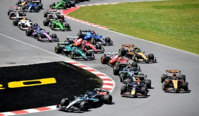 F1 Kanada GP’sini Russell Kazandı