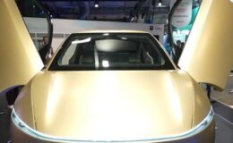Tesla’nın sürücüsüz Cybercab aracı görücüye çıktı