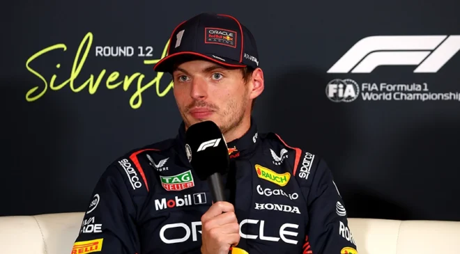 F1 İngiltere GP 2025: Verstappen Pole’de, Piastri ve Norris Takipte