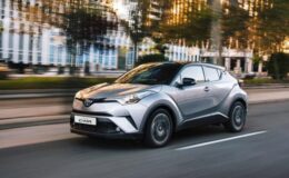 Toyota, 2025’in İlk Yarısında Rekor Satışla Hibrit Stratejisinin Gücünü Kanıtladı