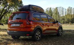 7 Koltuklu Dacia Jogger 2025, Türkiye’de Neden Bu Kadar Konuşuluyor?