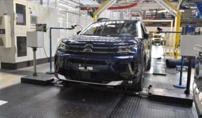 Citroën C5 Aircross’ta Dizel Devrimi Sona Erdi, 2025’in Hibrit SUV Zirvesi