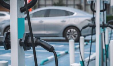 Elektrikli Araç Sigorta Krizi Fahiş Primler ve Sigorta Şirketlerinin Artan Çekingenliği