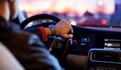 Hindistan 2025 Otomotiv Şoku! Küçük Araç Vergi İndirimi Hisseleri 10 Ayın Zirvesine Taşıdı