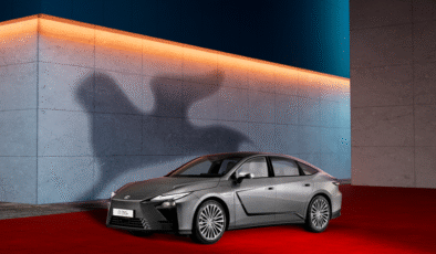Kırmızı Halının Yıldızı; Yeni Lexus ES Sedan