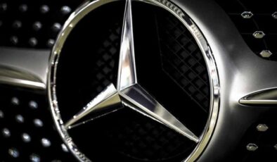 Mercedes 1960’lardan İlham Alan Radikal Panjur Tasarımını Yeniden Tanımlıyor