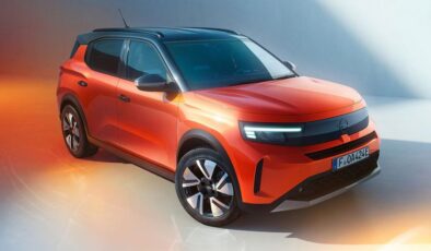 Opel’den geri adım: Sadece elektrikli otomobil üretmeyecek