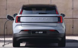 Volvo EX30, Türkiye’de Hiç Görülmemiş Elektrikli SUV Deneyimi ve Rakiplerini Sarsacak Performans