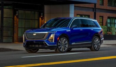 Cadillac’ın Elektrikli SUV’ları Gerçek Dünya Testinde EPA’yı Aştı, 545 Km Menzi̇l Şaşırtıyor!
