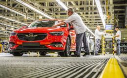 Tam Elektrikli Araç Stratejisi Reddedildi, Hibrit ve Benzinli Modellerle Yoluna Devam Ediyor!