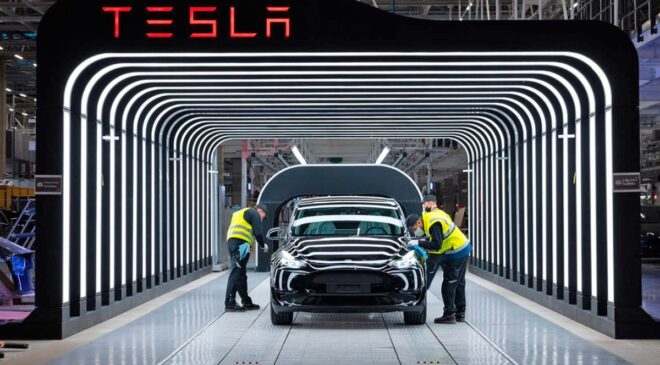 Tesla’dan radikal adım! O model artık satılmayacak