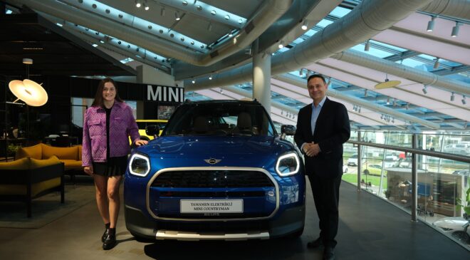 MINI, Ultra Maraton Yüzücüsü Aysu Türkoğlu’nun Yolculuğuna Eşlik Ediyor