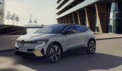 Renault’dan Şok Hamle, Megane ve Scenic E-Tech’e Hibrit ve Menzil Uzatıcı Geliyor!