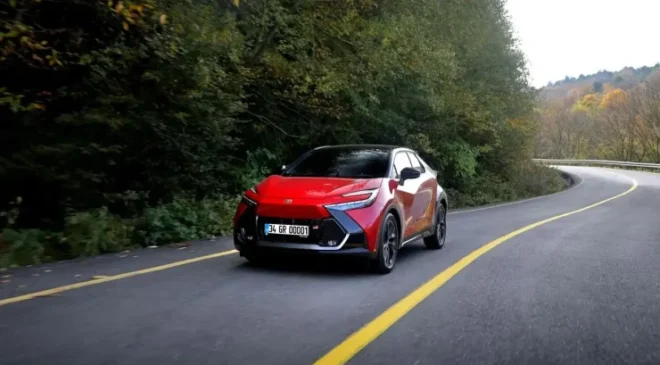 Toyota’da Fiziksel Anahtar Dönemi Bitiyor mu? Apple Car Key Sessizce Sahneye Çıkıyor