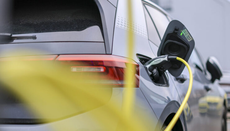 Almanya elektrikli araçları teşvik edecek