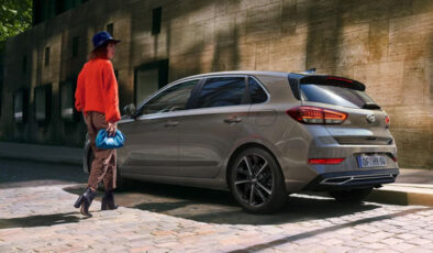 SUV’lar Zamlanırken Bu Hatchback Geri Geldi, Hyundai i30’un 2026 Fiyat Hamlesi Ne Anlama Geliyor?