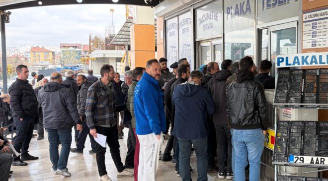 APP plaka değişiminde son gün yoğunluğu