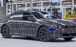 Yeni nesil BMW i3 üretim bandına indi