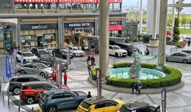 Elektrikli Otomobiller İstMarina AVM’deydi