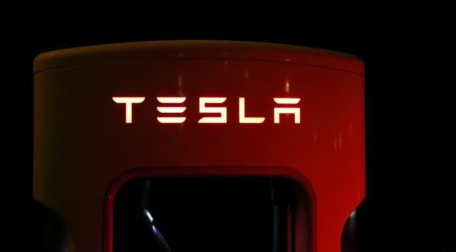 Tesla’nın kârı ilk çeyrekte yükseldi