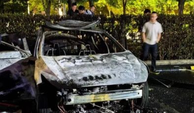 Çin’de park halindeki bir MG5 alev aldı