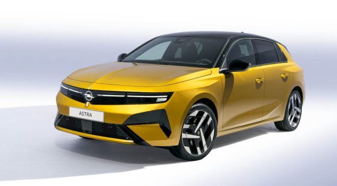 Yenilenen Opel Astra Türkiye’de!
