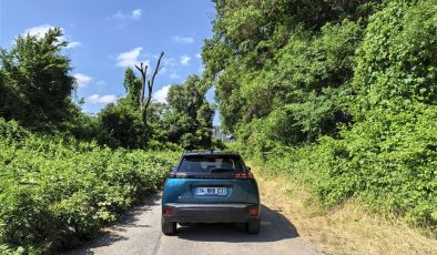 Peugeot E-2008 GT : Şehrin Elektrikli Aslanı