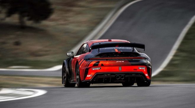Porsche, yeni yarış otomobili 911 GT4 R modelini duyurdu.