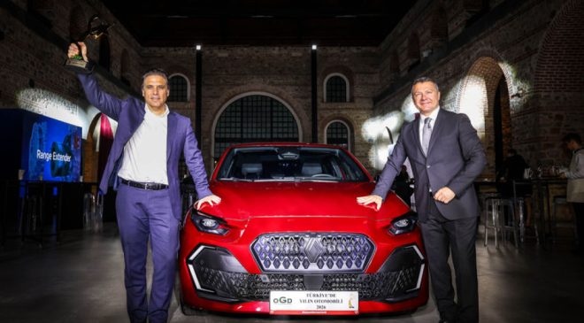 “Türkiye’de Yılın Otomobili” yarışmasını Clio kazandı