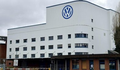 Volkswagen’de daralma sinyali
