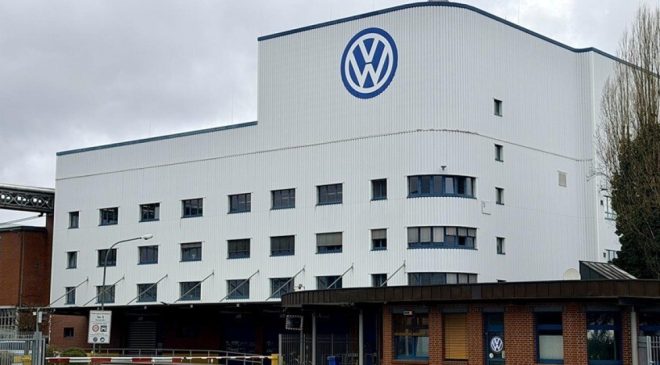 Volkswagen’de daralma sinyali