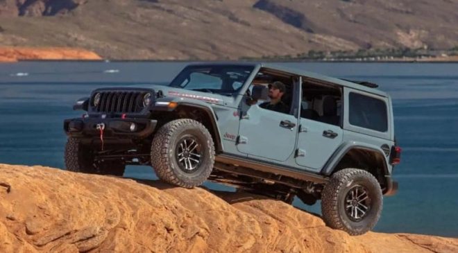 Yangın riski var: Jeep, 1 milyondan fazla aracı geri çağırmaya başladı