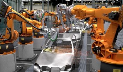 Yüzlerce işçiyi kovan General Motors, üretim hattına robotları yerleştirdi