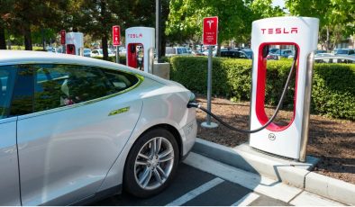 Bataryadan Elektrikli Taşıtların Pazar Payını Jeopolitik Tansiyon mu, Yeşil Dönüşüm mü Daha Çok Artırıyor?