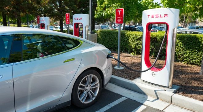 Bataryadan Elektrikli Taşıtların Pazar Payını Jeopolitik Tansiyon mu, Yeşil Dönüşüm mü Daha Çok Artırıyor?