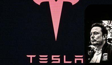 Tesla hisseleri yüzde 7 düştü