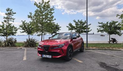 Alfa Romeo Junior Ibrida Speciale+: İtalyan Ruhunu Şehre Taşıyan Hibrit SUV