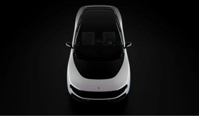 Tartışmalı Ferrari rekor kırdı
