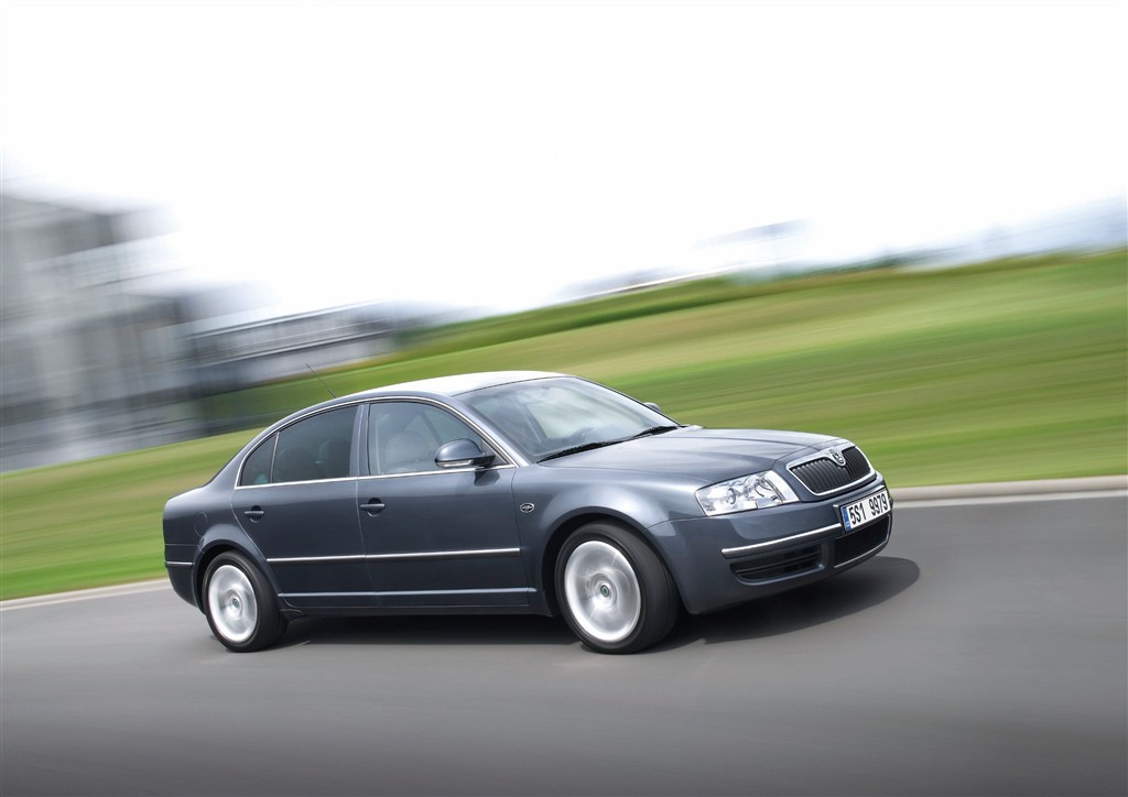Škoda Superb 25 Yıldır Konfor ve Teknolojinin Simgesi