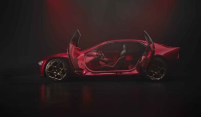 ALFA ROMEO, GELECEĞİN SPORTİF TASARIM ANLAYIŞINI CUOREROSSO İLE PARİS’TE SERGİLİYOR!